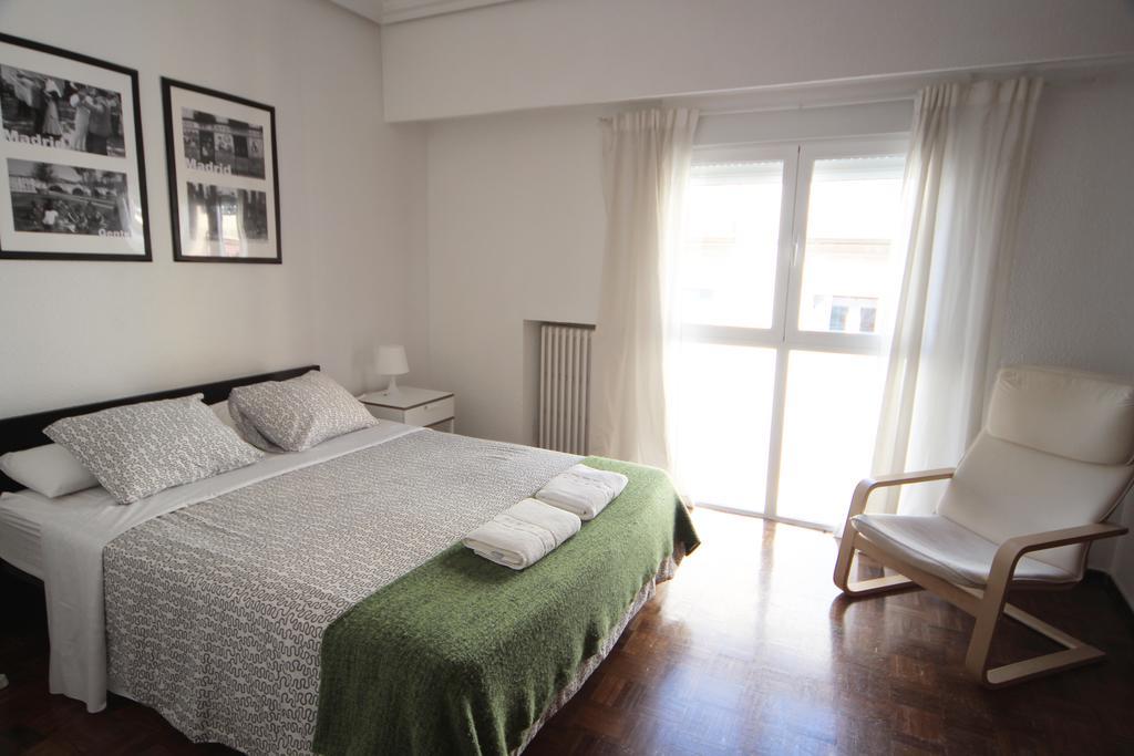 Apartamentos Callecultura Мадрид Стая снимка