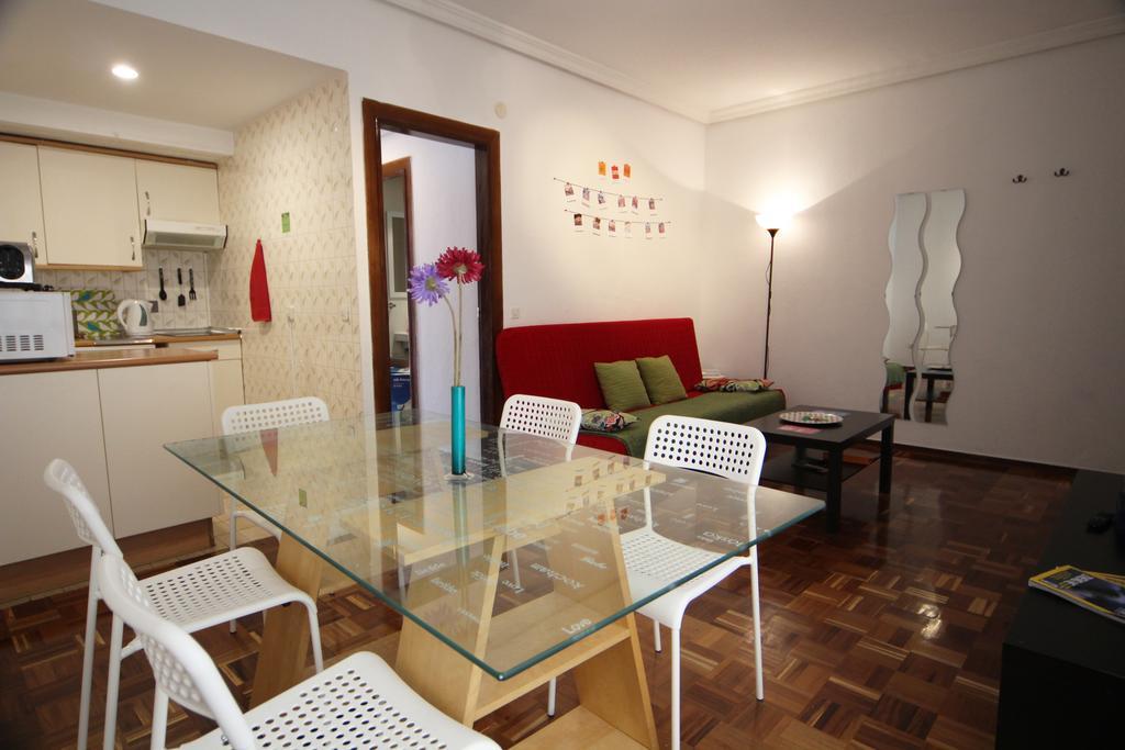 Apartamentos Callecultura Мадрид Стая снимка