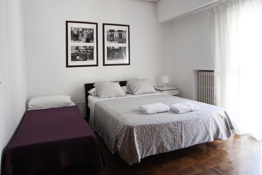 Apartamentos Callecultura Мадрид Стая снимка