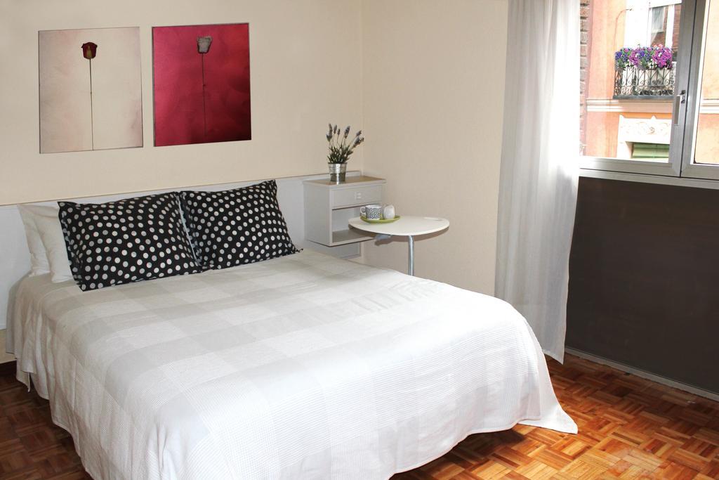 Apartamentos Callecultura Мадрид Стая снимка