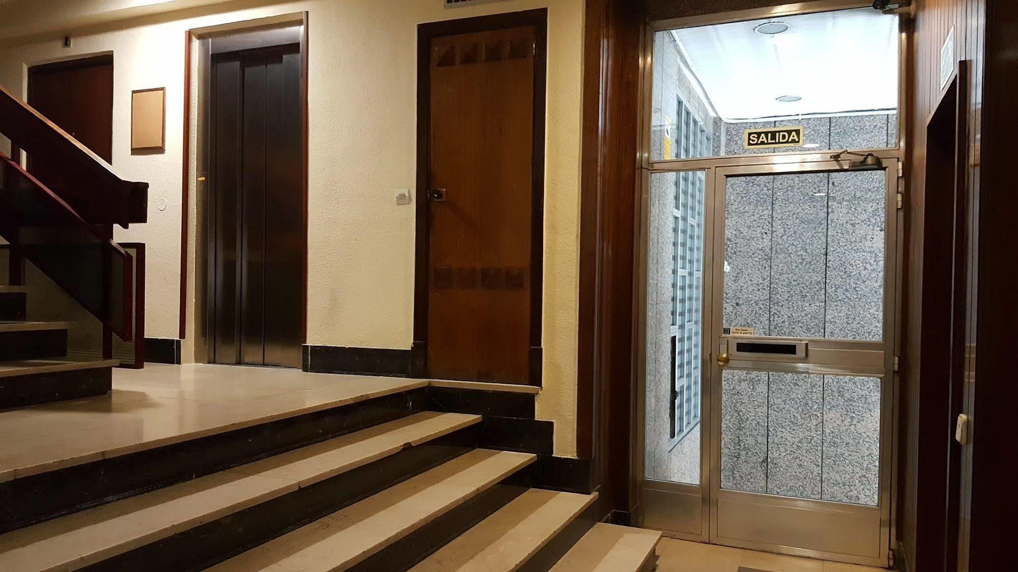 Apartamentos Callecultura Мадрид Екстериор снимка